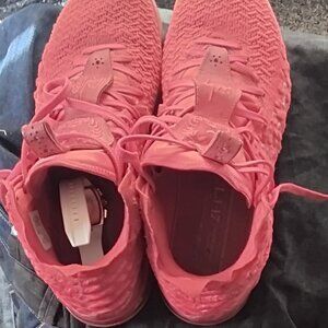 LeBron 17 red carpet